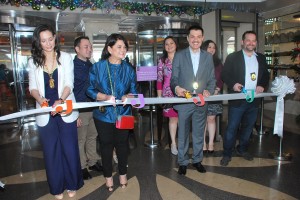 Ribbon cutting (Photo 3)